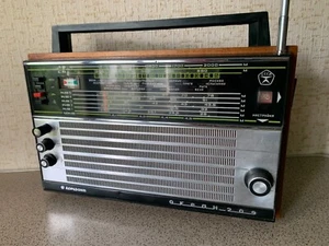 Rare Soviet radio transistor receiver Ocean 209 Horizon. Vintage USSR 60s. - Picture 1 of 22