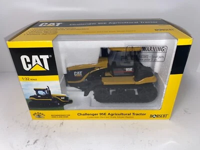 1/32 CAT Challenger 95E Track Tractor NIB - Image 1 of 4