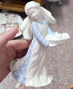 Lenox Erster Segen Krippe Obst Marktjungfer 7" Sammlerstück Keramik - Bild 1 von 6