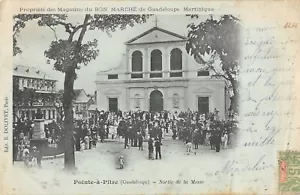 CPA GUADELOUPE POINTE A PITRE SORTIE DE LA MESSE - Bild 1 von 1