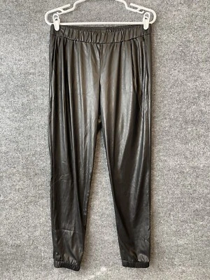 Neiman Marcus Red Petal Faux Leather Pants Women's Medium Black Foto 1 de 4