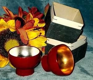 2 Vintage japanische Sake Tassen rot Lack silber gold asiatische Sammlerbox Geschenk - Bild 1 von 12