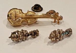 VIOLIN VIOLA CELLO RHINESTONE SEED PEARL GOLD BROOCH SCATTER PINS LOT 3 VINTAGE - Picture 1 of 11