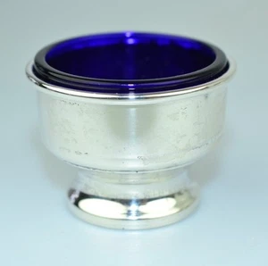 ANTIQUE STERLING SILVER SALT CELLAR DISH WITH COBALT BLUE GLASS LINER - Picture 1 of 5