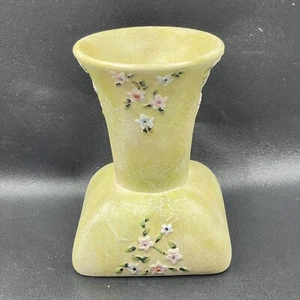 Resin Kitschy Flower Bud Vase Granny CottageCore 5.5” Pink Flower Floral Vessel - Picture 1 of 10