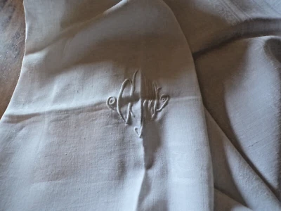 Nappe ancienne en lin damassé  monogramme brodé CM - Photo 1/4