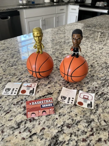 2022 CultureFly NBA SMOLS Superstars Kevin Durant GOLD Chase Rare Figure Nets Cover