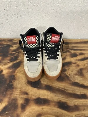 Мужские кроссовки Alife High Top Off белые и черные размер США 9  - Изображение 1 из 4