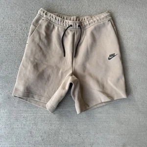 Nike Men’s Club Fleece Shorts CU4503-247 Size M Beige Tan Sweat Shorts - Picture 1 of 6