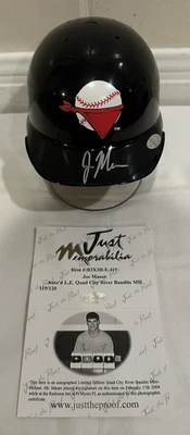 **MUY BONITO** Mini Casco Joe Mauer Autografiado/Firmado Quad City River Bandits Foto 1 de 4