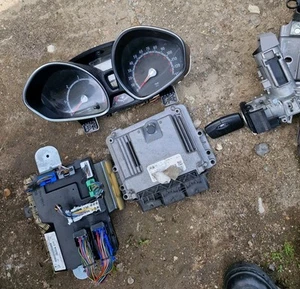 FORD FIESTA MK7 1.6 TDCI 2008-2015 ECU KIT AV2112A650HE 8V5115K600EH - Picture 1 of 5