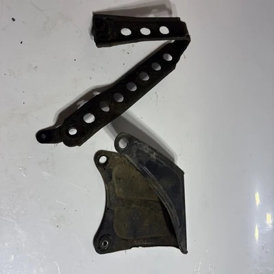 Yamaha 74-76 DT250 DT360 DT400 / Chain Guard Set - Imagem 1 de 4