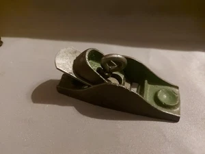 VINTAGE THUMB MODEL BLOCK PLANE Old Tool - Picture 1 of 2