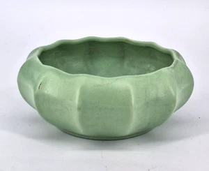 Haeger Pottery Green Bowl Scalloped 7.5" x 3" Made In USA MCM Vintage Decor - Picture 1 of 8