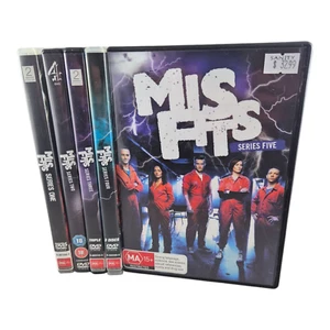 Misfits - Complete Series Seasons 1-5 - DVD - Foto 1 di 6