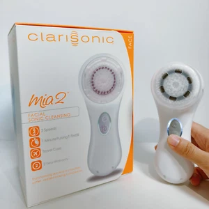 Clarisonic Mia 2 Sonic Gesichtshautreinigungsbürstensystem, 2 Geschwindigkeiten - Bild 1 von 7