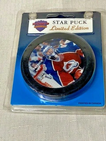 In Glas co Star Puck l.e. Patrick Roy CO Avalanche Cover