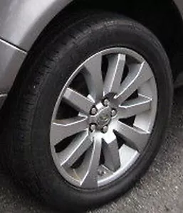 Land Rover OEM LR2 Freelander 2 19 Inch 10 Spoke Wheel and Tires Brand New - Picture 1 of 1