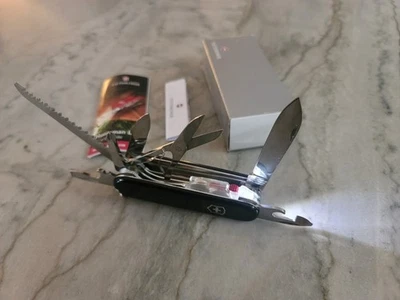Navaja suiza Victorinox Huntsman Lite 91 mm con luz LED transparente nueva con caja Foto 1 de 4