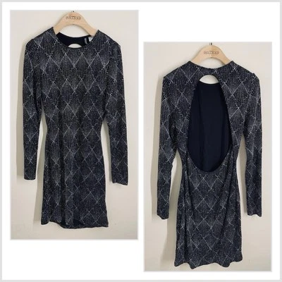 Vestido H&M Dividido Manga Larga Negro y Plateado Espalda Abierta Brillante Talla M Foto 1 de 4