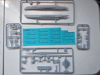 HELLER 81002 MAQUETTE SOUS-MARIN U-BOOT TYPE VII C 1/400 - Photo 1/4