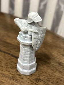 Harry Potter Wizard Chess White Rook 2002 2009 Replacement Pieces Parts NEW - Picture 1 of 3