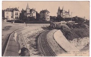 *** ROYAN _ Les Villas à Pontaillac / L'Arrivée du Train *** CPA Animée - SD - Picture 1 of 2