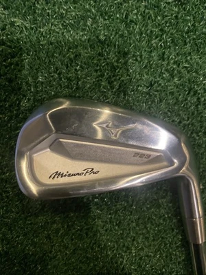 Mizuno Pro 223 Upright 2º Fitting 7-Iron w/ Dynamic Gold Mid 115 S-300 - Image 1 of 4