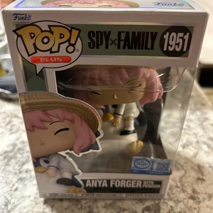 Funko Pop Plus Spy × Family Anya Forger with Penguin #1951 Amazon With Protector - Picture 1 of 6