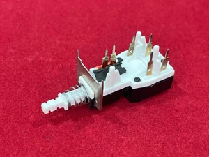 Power/Mains On/Off Switch PINS VERSION Monitor:Amiga 1084S,ITT,Philips,Acorn etc - Bild 1 von 11