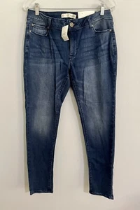 🌷Cato Contemporary Womens Stretch Denim Jeans Size 12P Blue Embroidered NEW - Picture 1 of 8