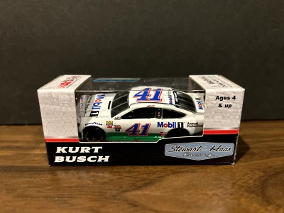Kurt Busch 2017 No41 Mobil 1 Stewart Haas Fusion NASCAR 1:64 - Изображение 1 из 2