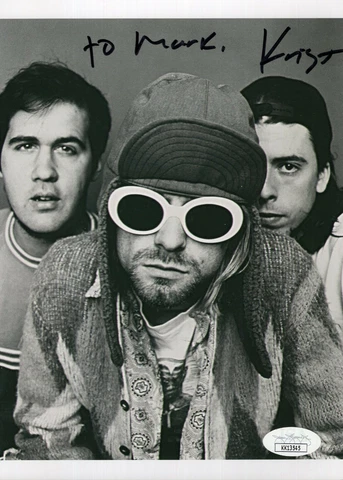 KRIST NOVOSELIC authentic hand signed 6x8 photo    WITH NIRVANA   JSA    To Mark Cover