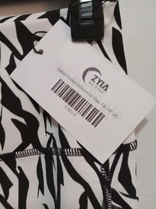 Zyia Active Safari Pocket Brilliant Hi-Rise Leggings Sz 4 Black White NWT - Picture 1 of 3
