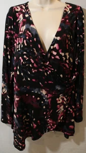 Women's Torrid Black Print Studio Knit Surplice Wrap Top Plus Size 2X NWT - Picture 1 of 3