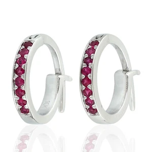 Pendientes Huggie Rubí K Oro Blanco de Mujer Joyería Ops - Imagen 1 de 6