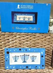 Christopher Radko St Jude Hanukkah Menorah piatto porcellana bianca blu 16" - Foto 1 di 2