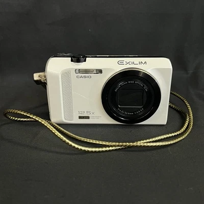 CASIO EXILM EX-ZR200 White Digital Camera - Image 1 of 4