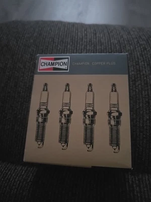 Champion Copper Plus Spark Plugs RN12YC Pack of 4 - Image 1 of 4