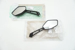 Specchietto Retrovisore Aprilia SR 50 R Set Destro Sinistro AP8202394 AP8202395 - Foto 1 di 8