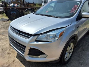 Fuse Box Engine Fits 13-16 ESCAPE 1146591 - Picture 1 of 12