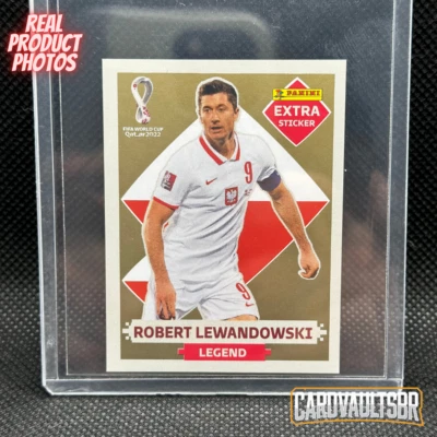 Rare Panini FIFA World Cup Qatar 2022 - GOLD Extra Sticker Robert Lewandowski - Image 1 of 2