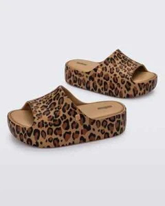 MELISSA FREE PRINT PLATFORM - Beige/Marrone/Nero - Taglia USA 9, EUR 40, REGGISENO 38 - NUOVO - Foto 1 di 11