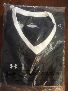 under armour NWT womans Size Med Navy Blue With White Trim Shirt Msrp 31.99 - Picture 1 of 4