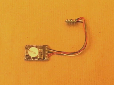 ROCO - DECODER 10738 - LASTREGELUNG  MIT 8 POL. STECKER - NEM 652 - GEPRUEFT-TOP - Bild 1 von 3