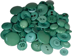 100pcs Green Buttons - Picture 1 of 1