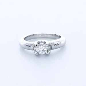 ANILLO SOLITARIO CLÁSICO PUNTA PLATINO CORTE REDONDO E/VVS2 DIAMANTE CREADO EN LABORATORIO 0,5 QUILATES - Imagen 1 de 5