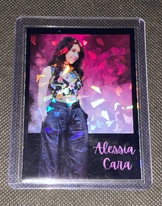 Tarjeta refractora Holofoil púrpura personalizada Alessia Cara en cargador superior - Imagen 1 de 4
