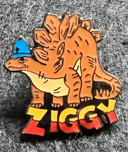 ZIGGY DINOSAUR WEARING POLICE HELMET PIN BADGE - Picture 1 of 3