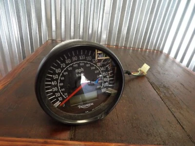 99-04 Triumph Sprint St 955 速度计 MPH GAUGE T2504030 — 第 1/4 张图片